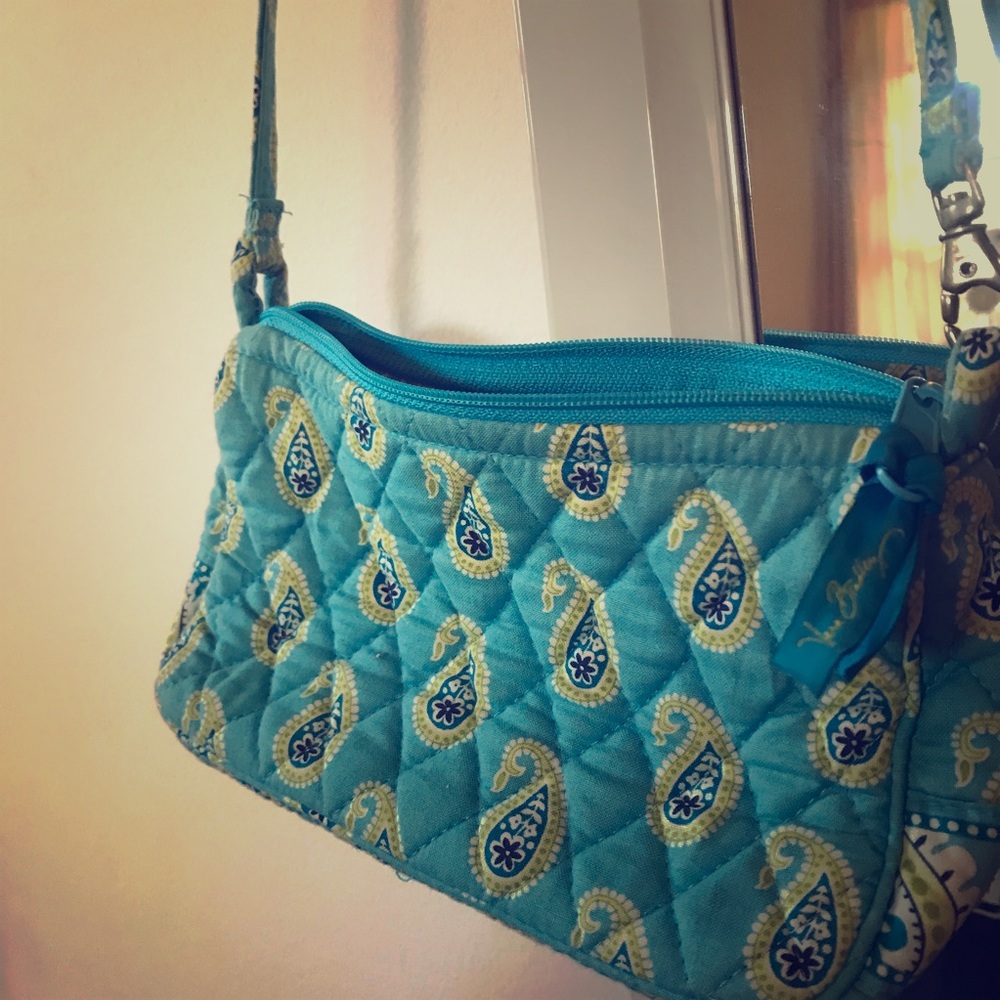 Authentic Signature Vera Bradley Cross body bag